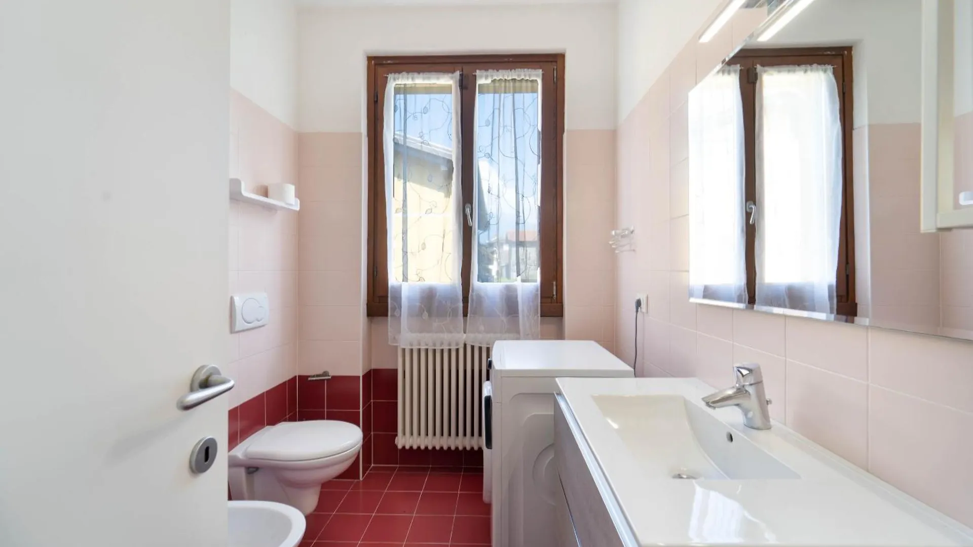 Dolce Far Niente Apartment Colico