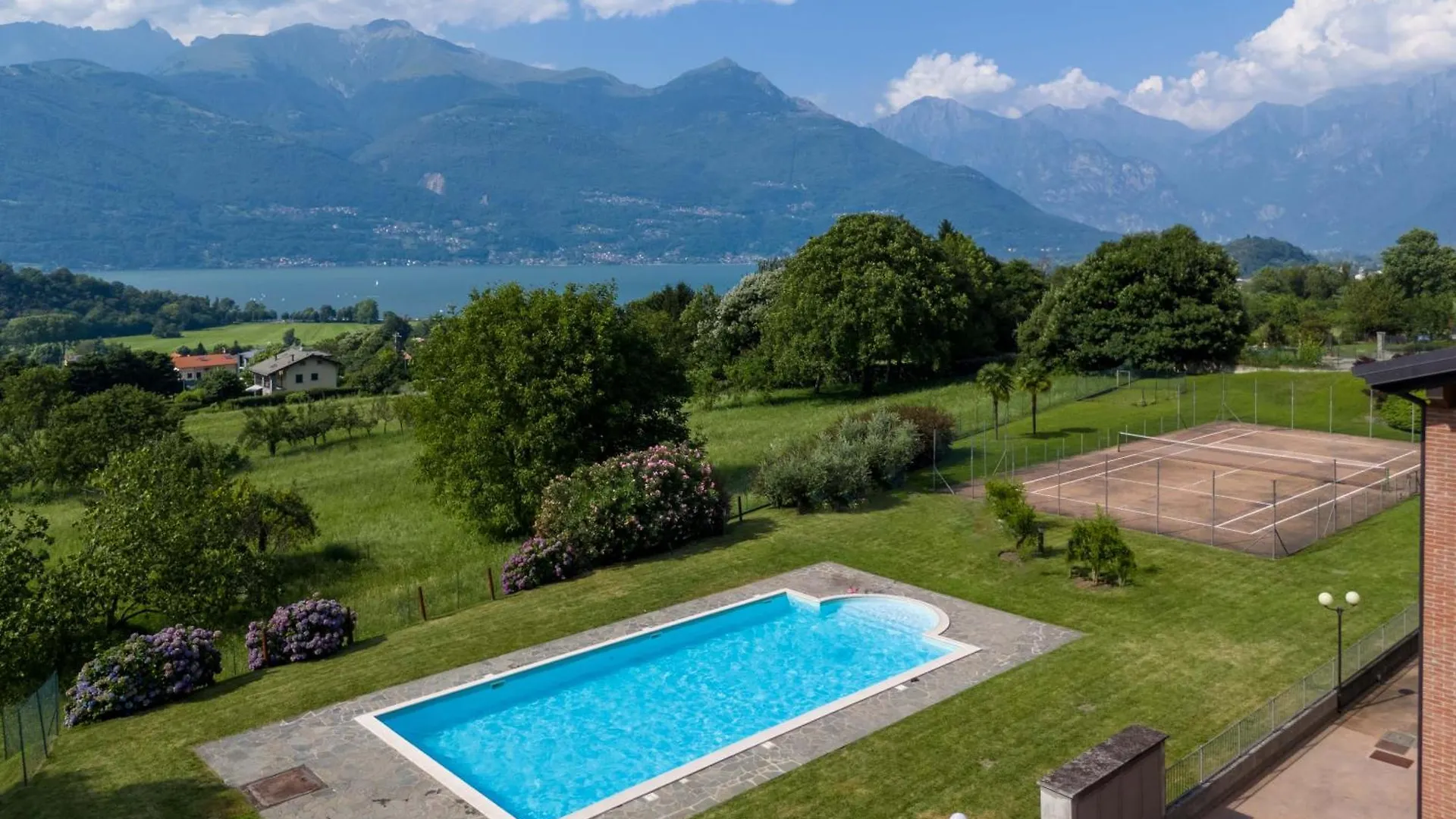 Dolce Far Niente Apartment Colico